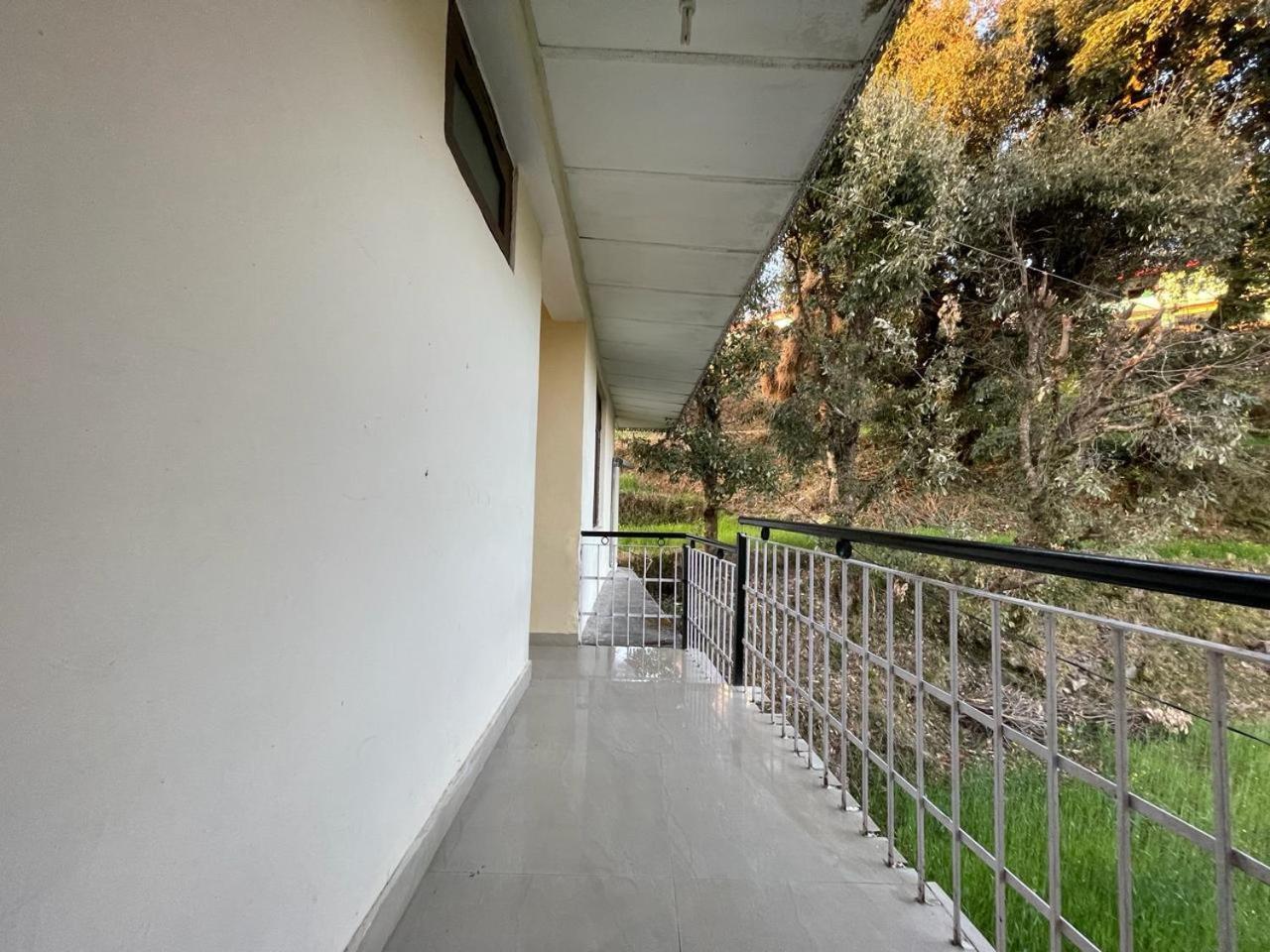 The Lake Cottage By Vrb Hotels Dharamshala Esterno foto